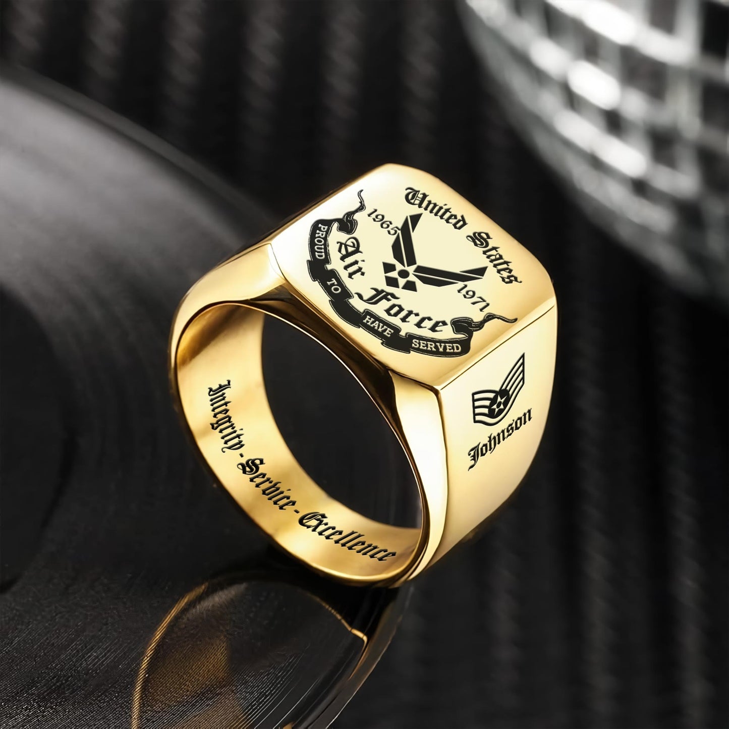 US Air Force – Engraved Men's Ring – Heritage Military Crest