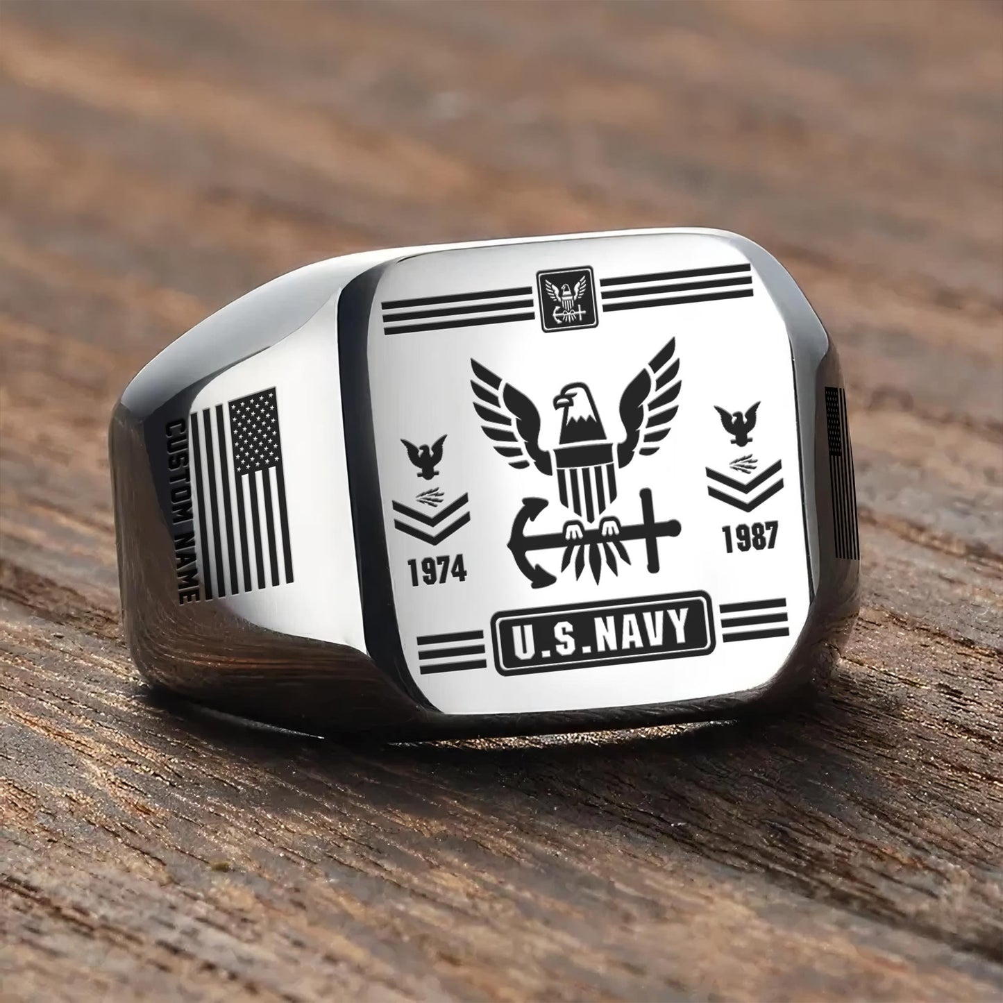 US Navy – Engraved Men's Ring – Service Insignia Crest
