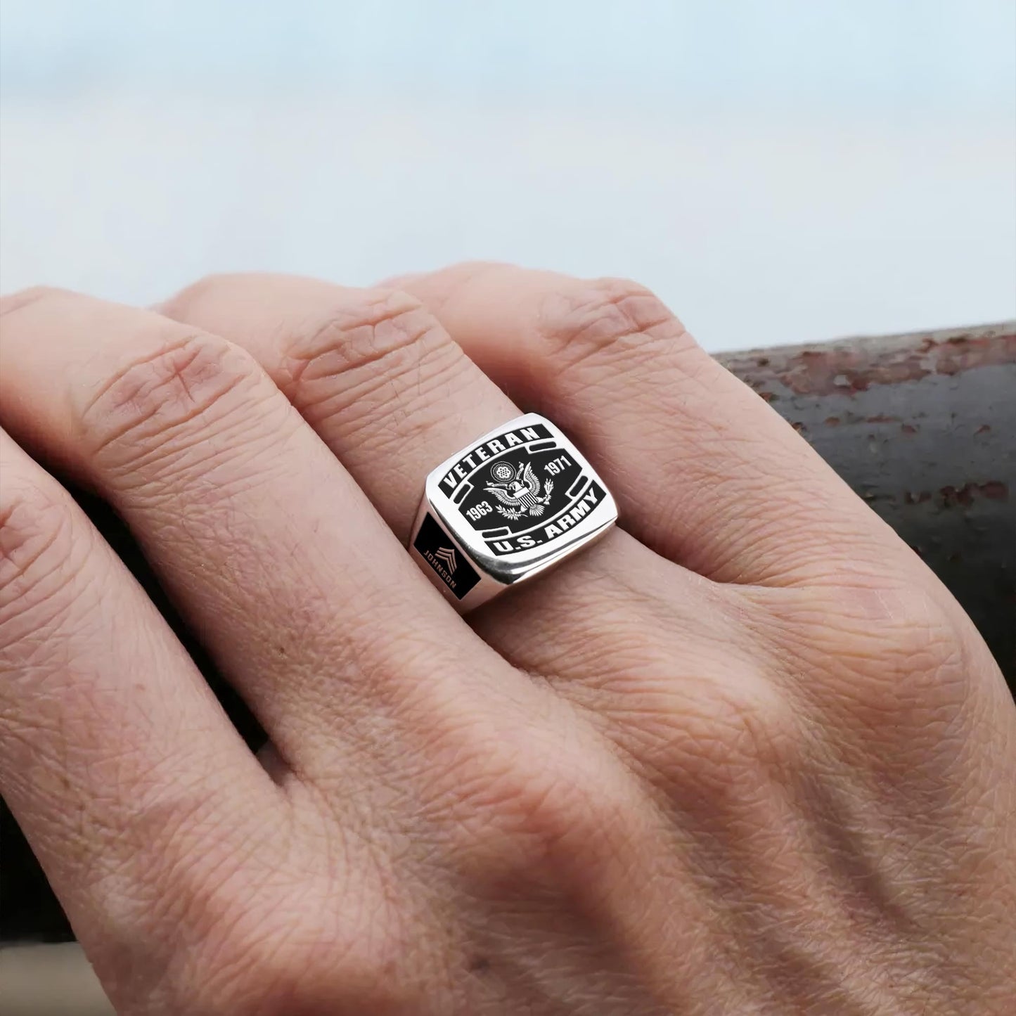 US Army – Engraved Men's Ring – Veteran Black Shield
